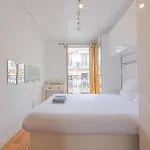 1br - 4p - Tour Eiffel With Netflix * Paris